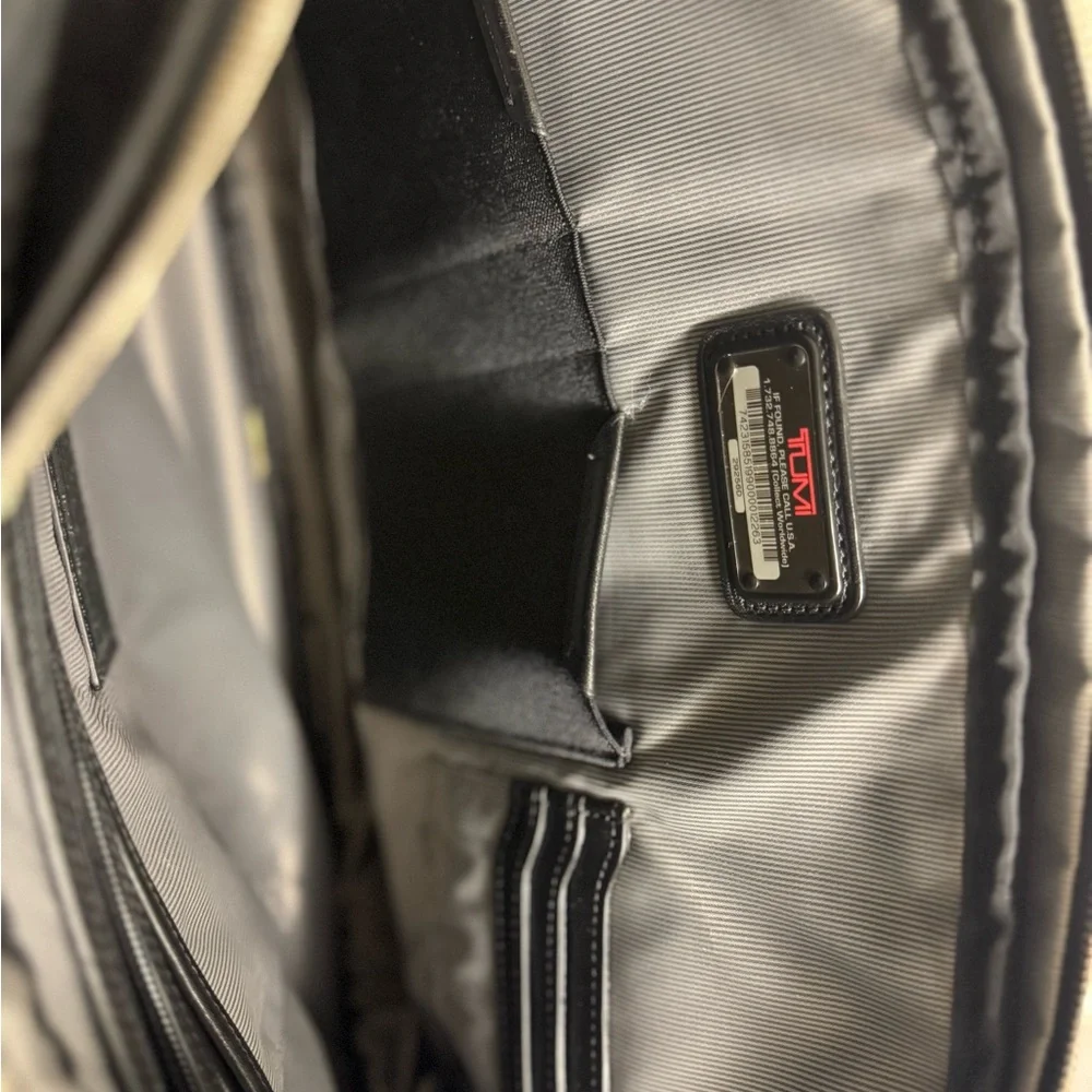 🔥TUMI LUXURY Men’s Black Travel Laptop Briefcase Bag - FEATURES ! EXCELLENT!!